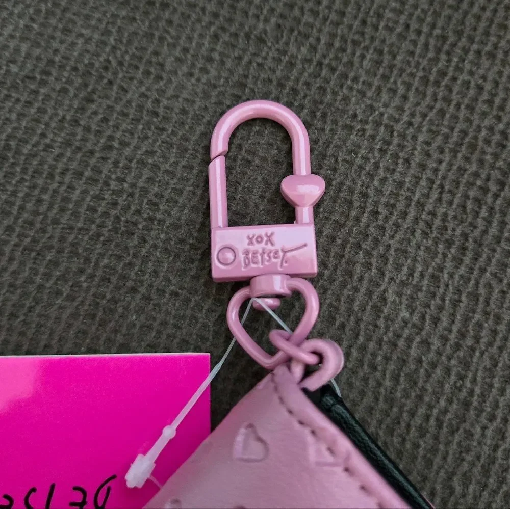 Betsey Johnson 